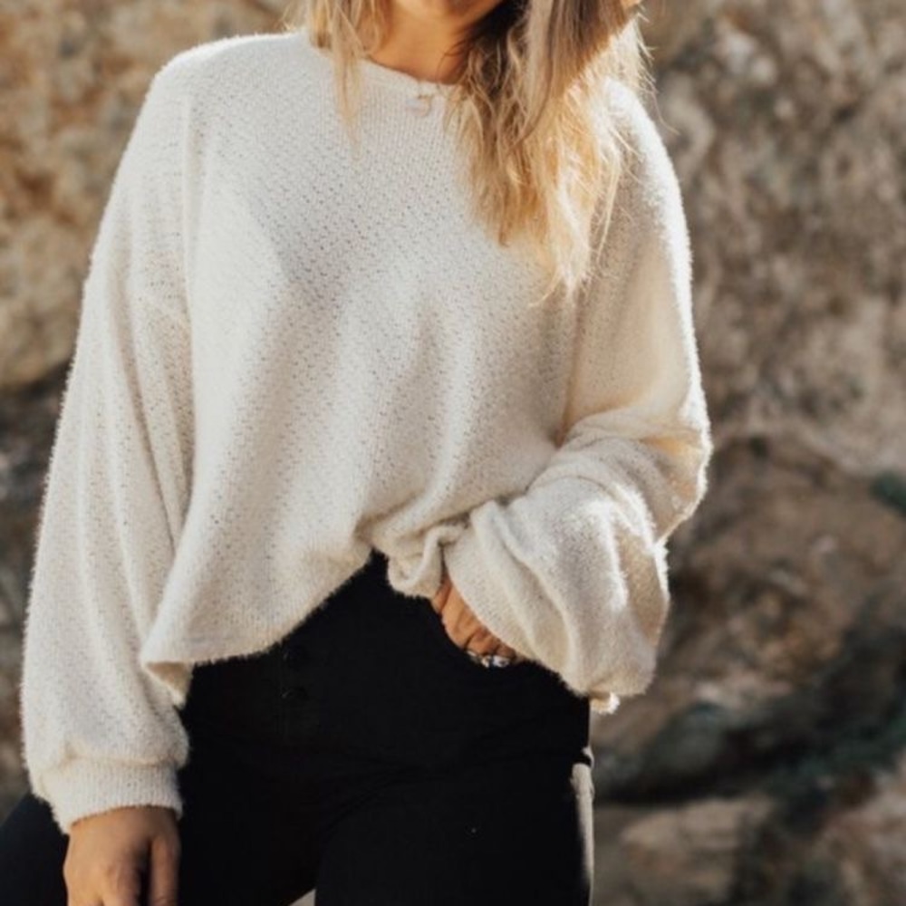 Carly Jean Los Angeles Sam pullover